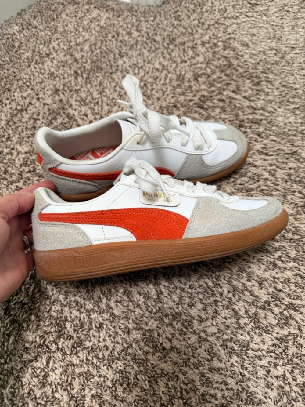 Puma Palermo Leather Sneakers
White-Redmazing-Gum
Size: 5/37
